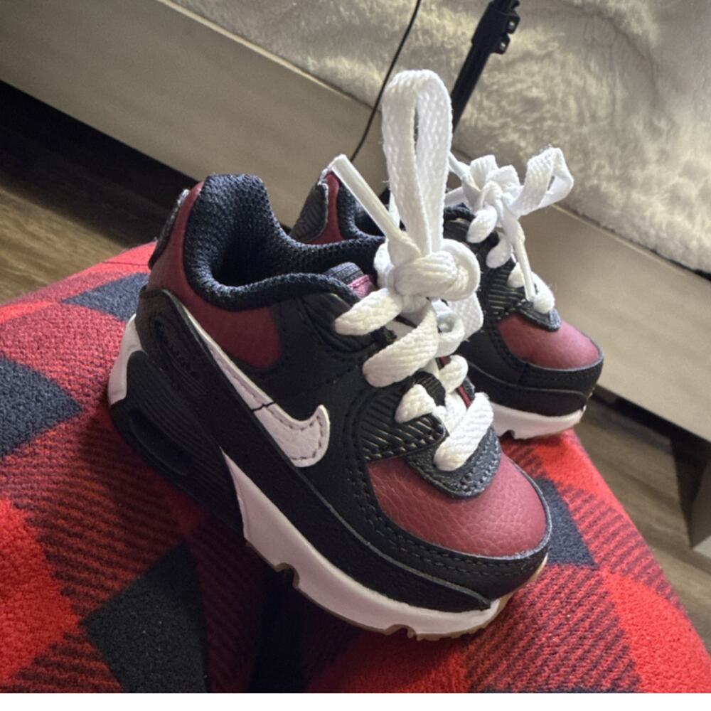 Nike Black Burgundy White Air Max 90s Kids US Size 2c